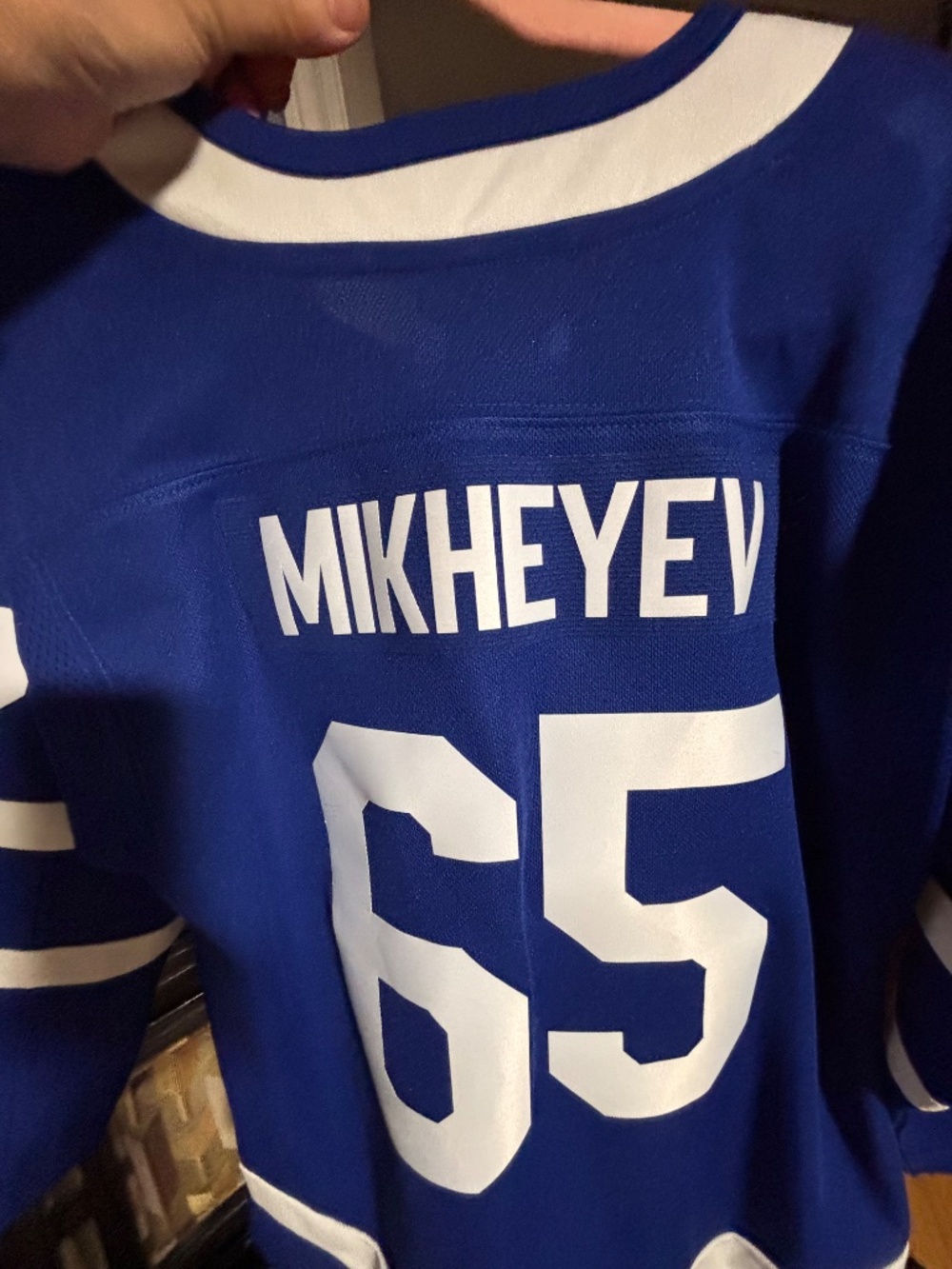 Officially Licensed Toronto Maple Leafs NHL Youth Jersey - Picture 4 of 6